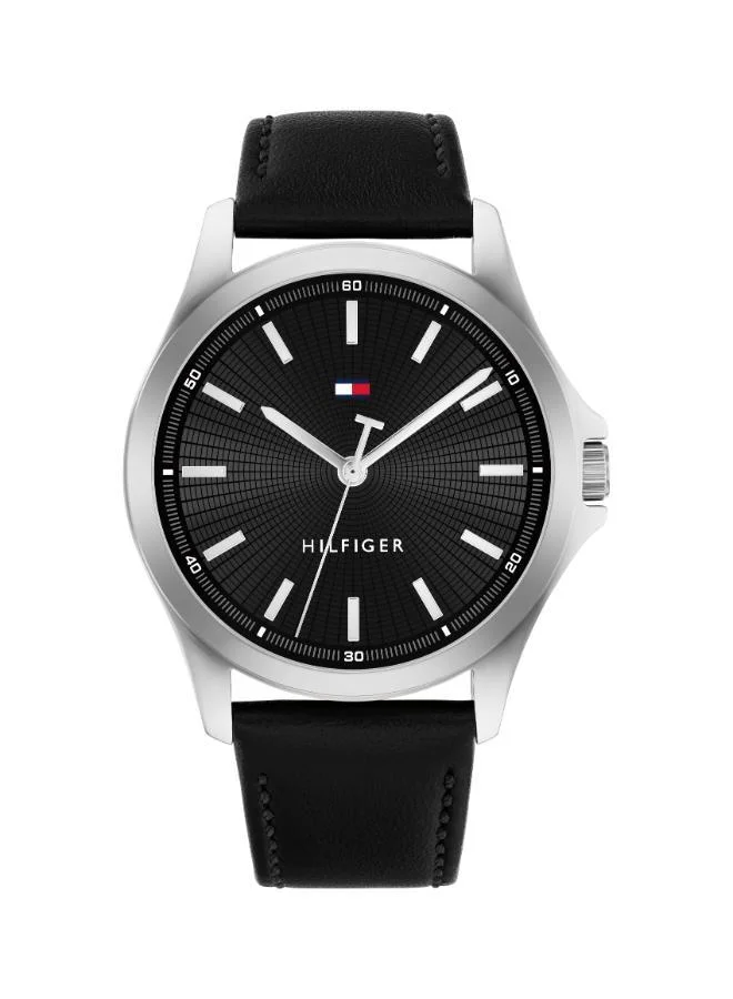 TOMMY HILFIGER Analogue Quartz Movement Watch Leather Strap